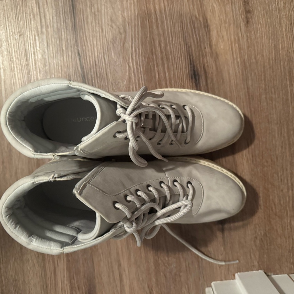 Maurice’s boots 9.5